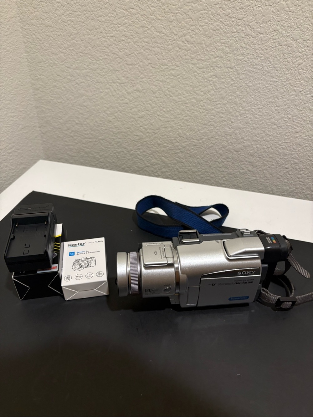 Sony Handycam DCR-TRV70